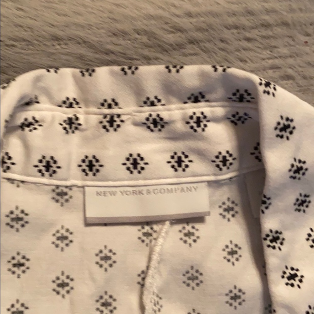 NY&Co Button Up - Picture 2 of 2